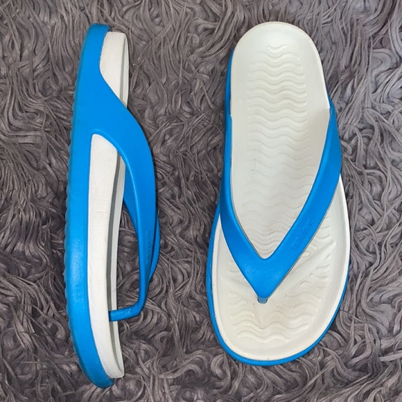 native women’s sandals Size 10 - Picture 2 of 4